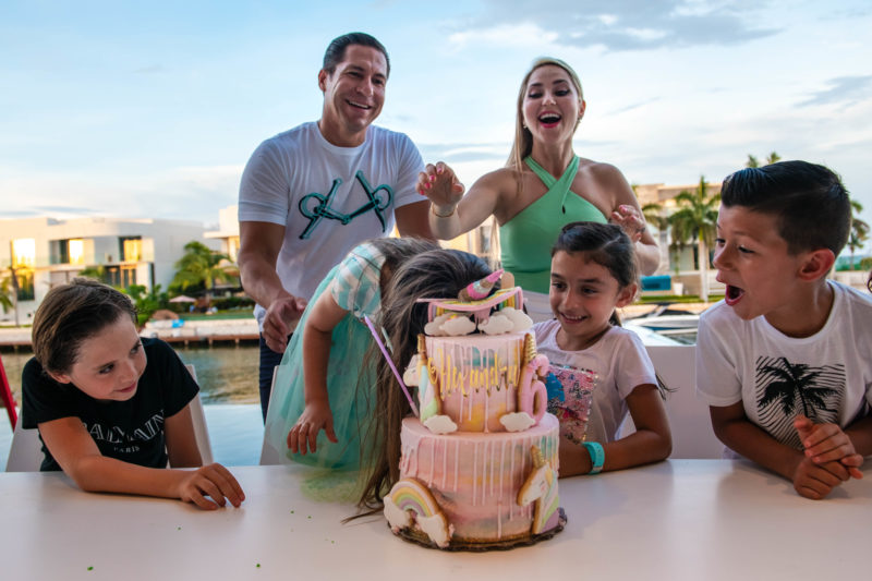 Puerto Cancun Family Photo Session