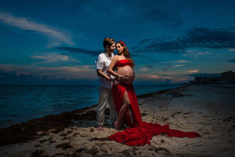 Aqua Hotel Cancun Pregnant Session